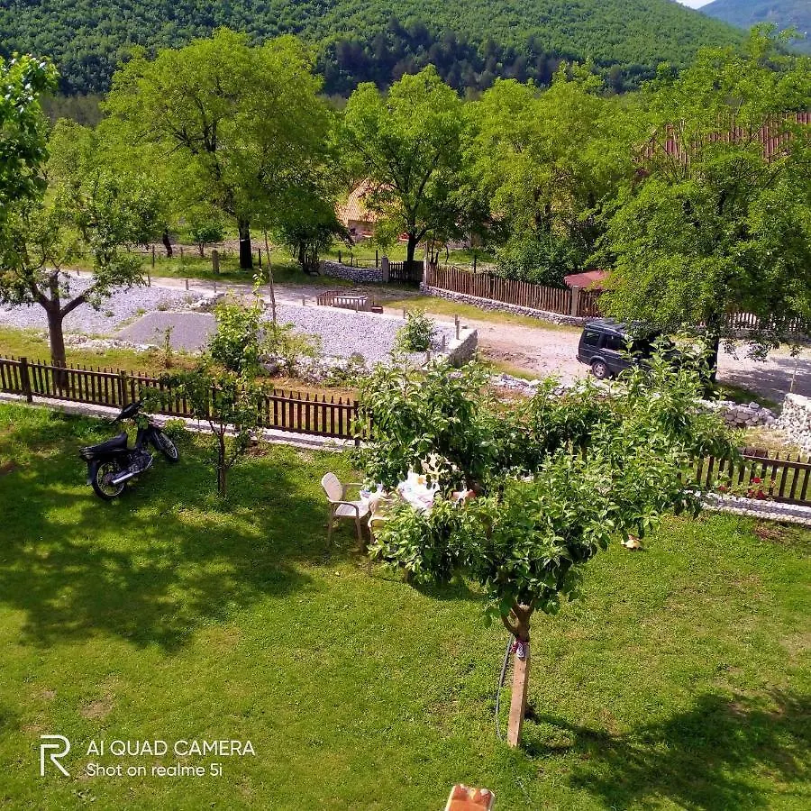 B&B Stomici Guesthouse Nderlysaj