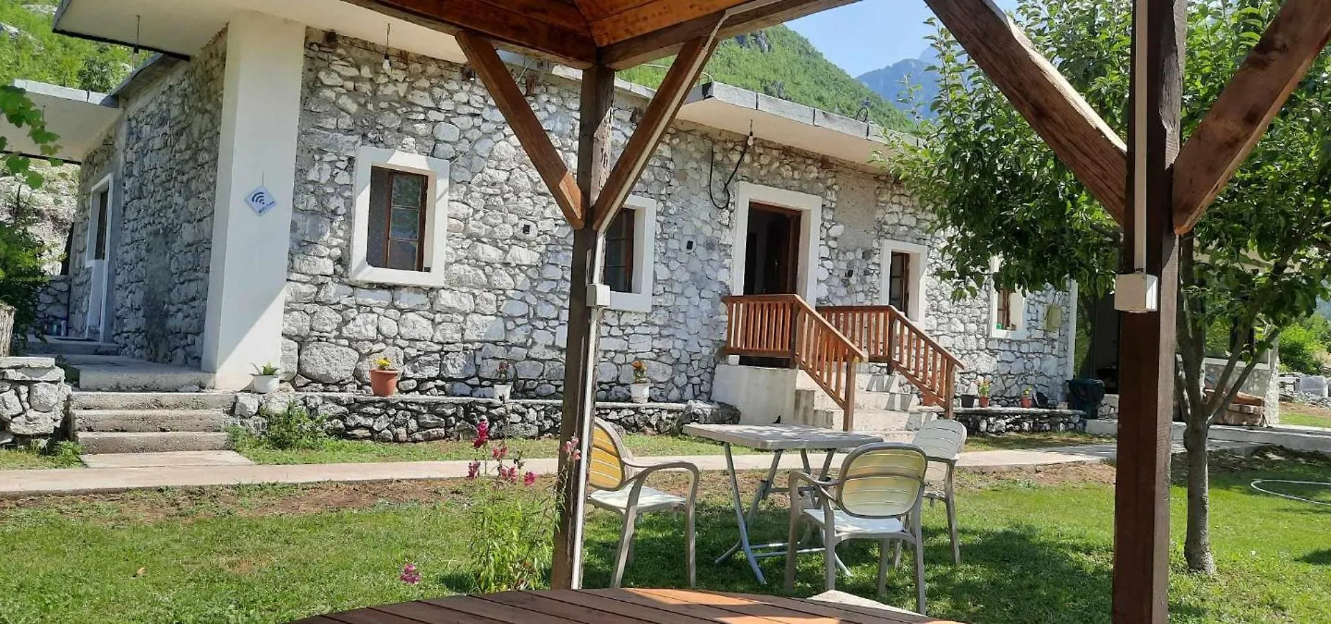 B&B Stomici Guesthouse Nderlysaj 알바니아
