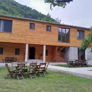  Maison d'hôtes Xhovani Zelna